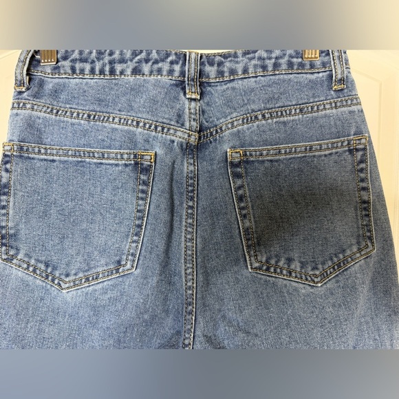 Redial Classic Blue premium Denim collection High waisted Mom Jeans - Picture 4 of 5